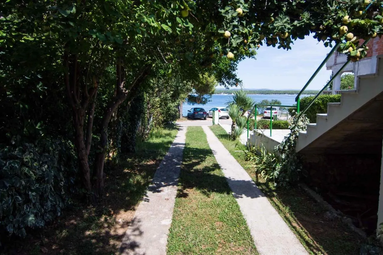 Holiday Home In Tkon/Insel Pasman 6922